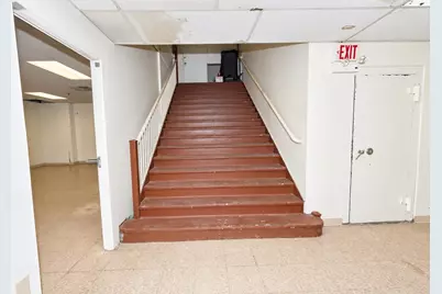 134 Merrimack St, Lowell, MA 01852 - Photo 15