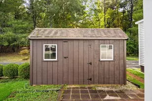 8 Narranganset Dr, Plymouth, MA 02360 - Photo 33