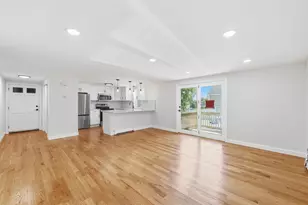 28 Ware St, Lowell, MA 01851 - Photo 5