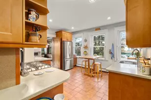 4 Alton Ct, Brookline, MA 02446 - Photo 13
