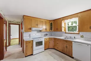 144 Beauregard Terrace, Chicopee, MA 01020 - Photo 11
