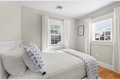 5 Salem St, Newburyport, MA 01950 - Photo 21
