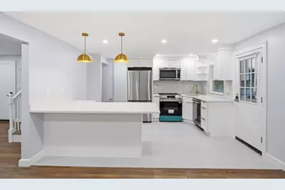 36 Rose Ave #36, Watertown, MA 02472 - Photo 5