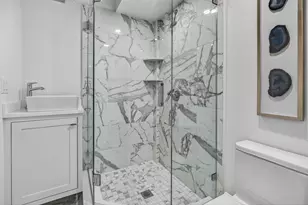 149 Charles St, Boston, MA 02114 - Photo 11