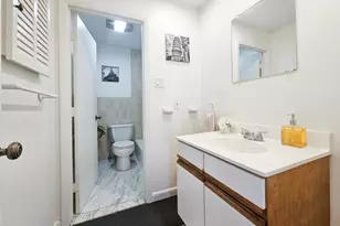 10 Roberts St, Somerville, MA 02145 - Photo 11