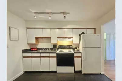 10 Roberts St #22, Somerville, MA 02145 - Photo 9