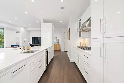 22 Liberty Dr #2M, Boston, MA 02210 - Photo 11