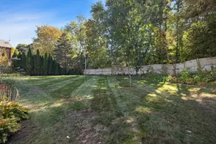 1036 Cohannet St, Taunton, MA 02780 - Photo 33