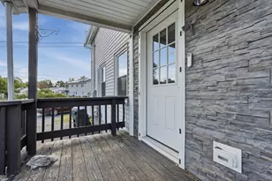 96 Decatur St, Springfield, MA 01151 - Photo 15