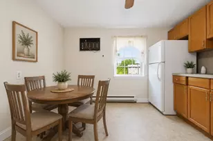 15 Frank St, Dracut, MA 01826 - Photo 5