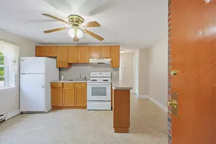 15 Frank St, Dracut, MA 01826 - Photo 3