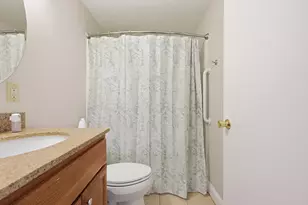 15 Frank St, Dracut, MA 01826 - Photo 9