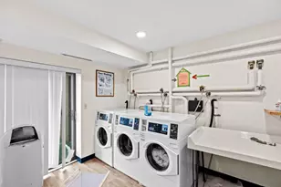 41 Centre St, Brookline, MA 02446 - Photo 15