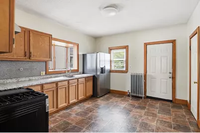 54 Commonwealth Ave, Springfield, MA 01108 - Photo 17