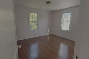 14 Bethel St, Springfield, MA 01108 - Photo 9