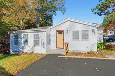 116 Lakeshore Dr, Blackstone, MA 01504 - Photo 3