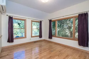 19 Moorland St, Amherst, MA 01002 - Photo 17
