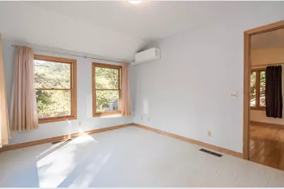19 Moorland St, Amherst, MA 01002 - Photo 15
