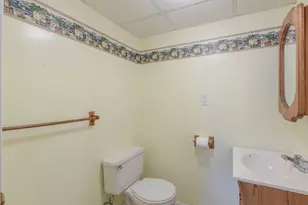 12 Amy Ave, Leominster, MA 01453 - Photo 29