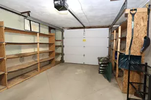 16 Hycrest Dr, Worcester, MA 01606 - Photo 15