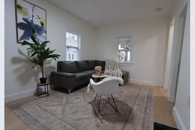 8 Curve St, Newton, MA 02465 - Photo 5