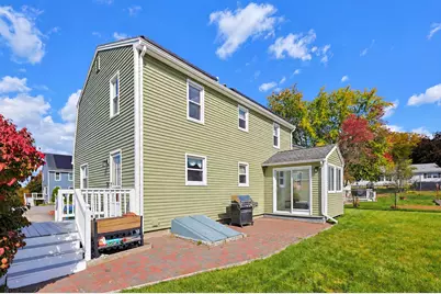 26 Crestwood Cir, Lawrence, MA 01843 - Photo 11