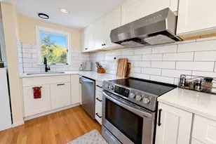 17 Crawford Rd, Braintree, MA 02184 - Photo 7