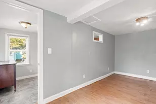 111 Franklin St, Winchendon, MA 01475 - Photo 9