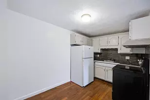 974976 Main St, Melrose, MA 02176 - Photo 13