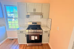 1711 Bay, Fall River, MA 02724 - Photo 9