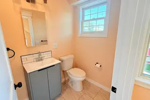 1711 Bay, Fall River, MA 02724 - Photo 9