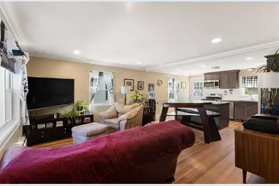 7 Wheeler St, Peabody, MA 01960 - Photo 17