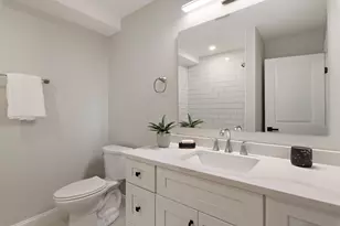 19 Paris St, Everett, MA 02149 - Photo 19