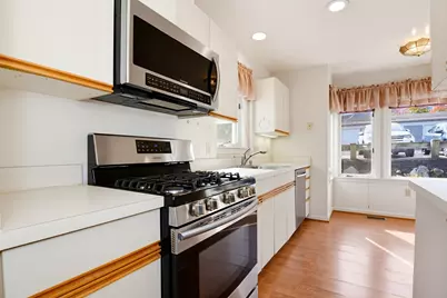 9 Landing Dr #9, Methuen, MA 01844 - Photo 5