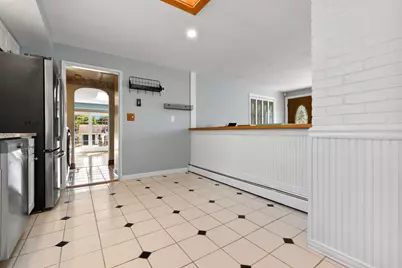 23 Russell St, Peabody, MA 01960 - Photo 19