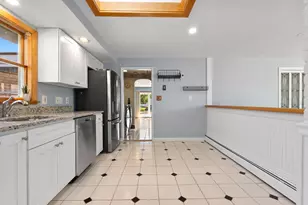 23 Russell St, Peabody, MA 01960 - Photo 15
