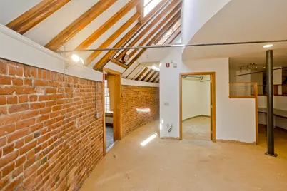 244 Main St, Northampton, MA 01060 - Photo 23
