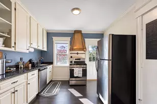 6 Grove St, New Bedford, MA 02740 - Photo 3
