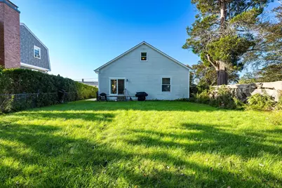 67 Stowell St, New Bedford, MA 02740 - Photo 15
