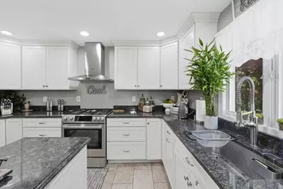 31 Knollwood Dr, Charlton, MA 01507 - Photo 9