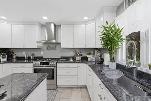 31 Knollwood Dr, Charlton, MA 01507 - Photo 9