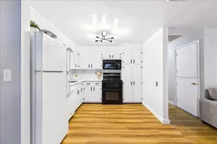 25 Oakview Cir, Medway, MA 02053 - Photo 17