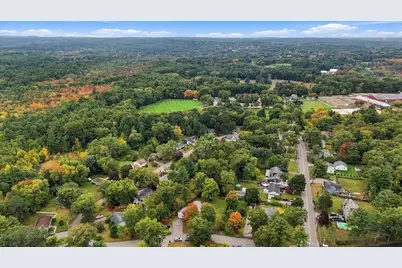 25 Oakview Cir, Medway, MA 02053 - Photo 9