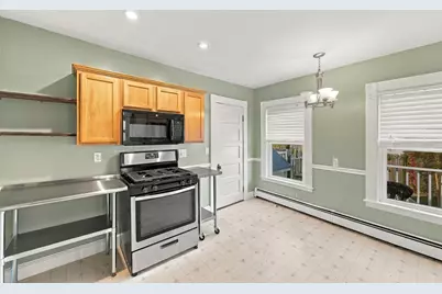 39 Linden St #0, Salem, MA 01970 - Photo 15