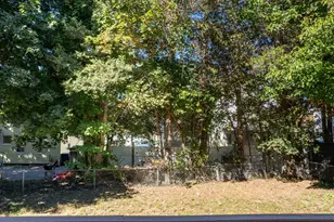 10 Oak St, Northbridge, MA 01588 - Photo 27