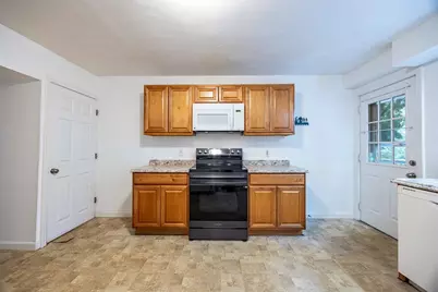 10 Oak Street #10, Northbridge, MA 01588 - Photo 11