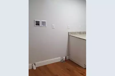 142 University Avenue, Lowell, MA 01854 - Photo 5