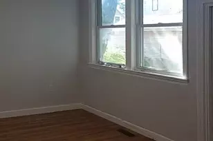 142 University Ave, Lowell, MA 01854 - Photo 9