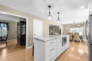 40 Sea Tower Dr, Bridgewater, MA 02324 - Photo 5