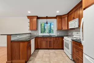 7 Castle Gate Rd, Wayland, MA 01778 - Photo 7